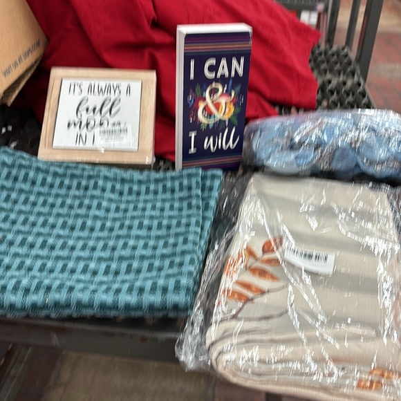 Home Box Decor - Picture 4 of 9